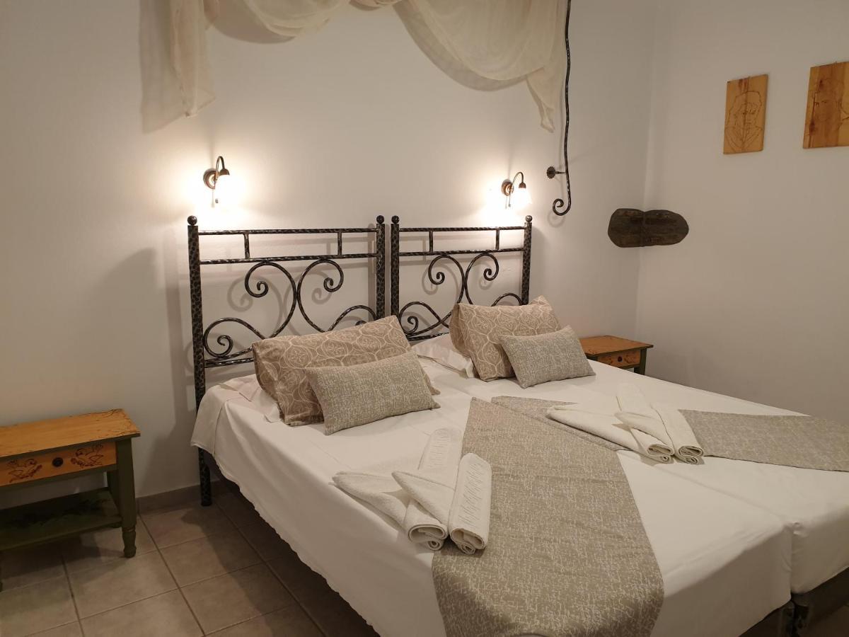 Sifnos Hotel Benaki Platis Gialos  Bagian luar foto